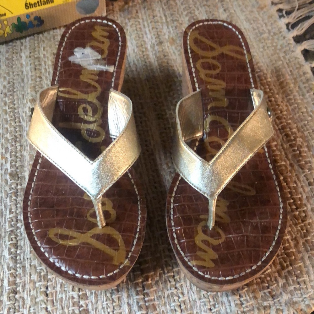 Sam Edelman Gold Sandles - Picture 3 of 4